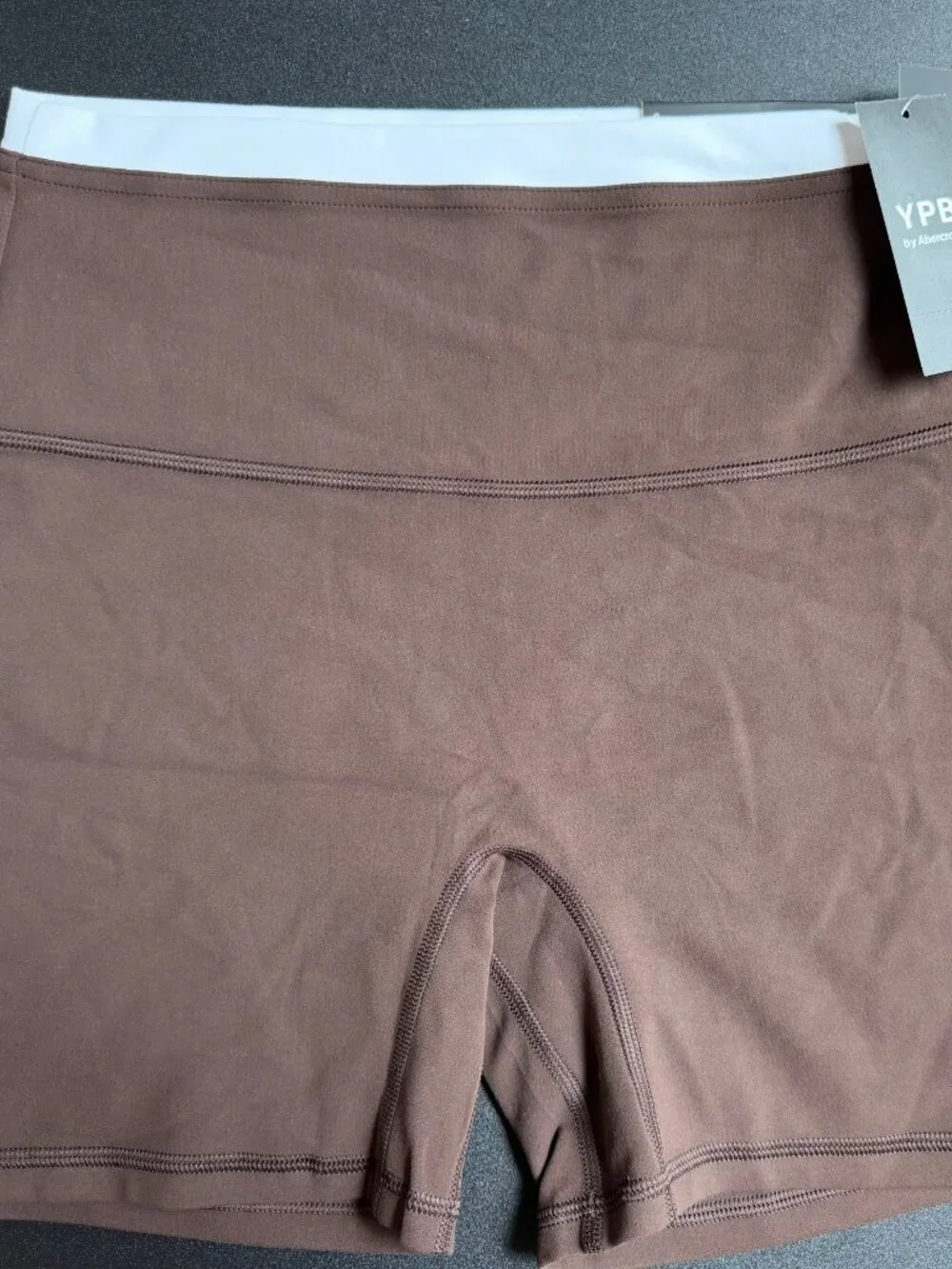 Abercrombie YPB studioFLEX Bike Short - Coffee - Size S - NWT